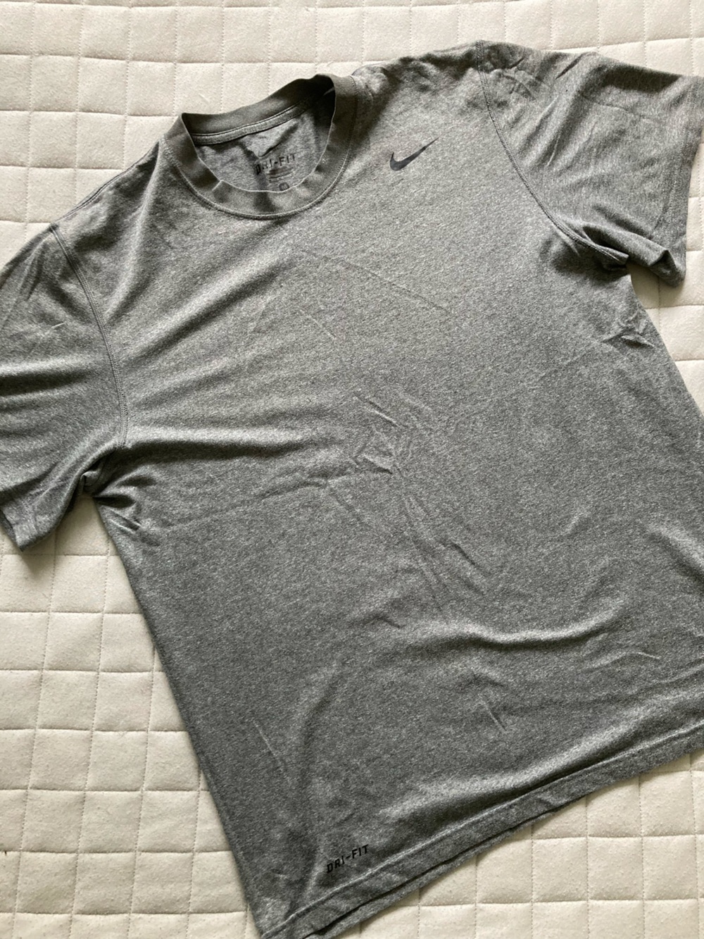 Nike Men's Heather Gray Athletic Training Tee/T-Shirt